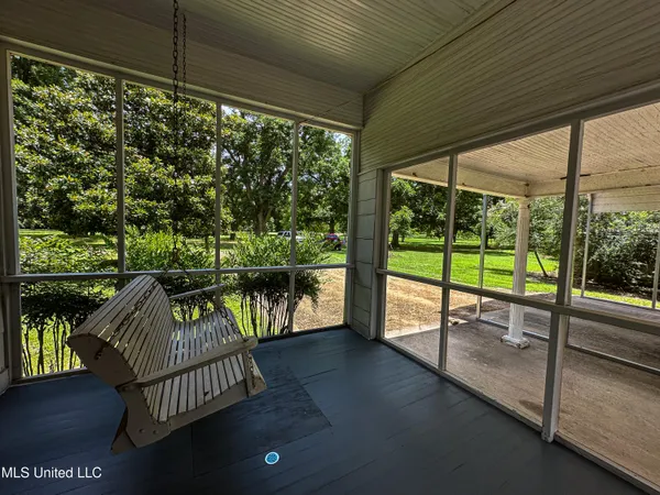 $425,000 | 85 Barrack Road, Yazoo City, MS 39194