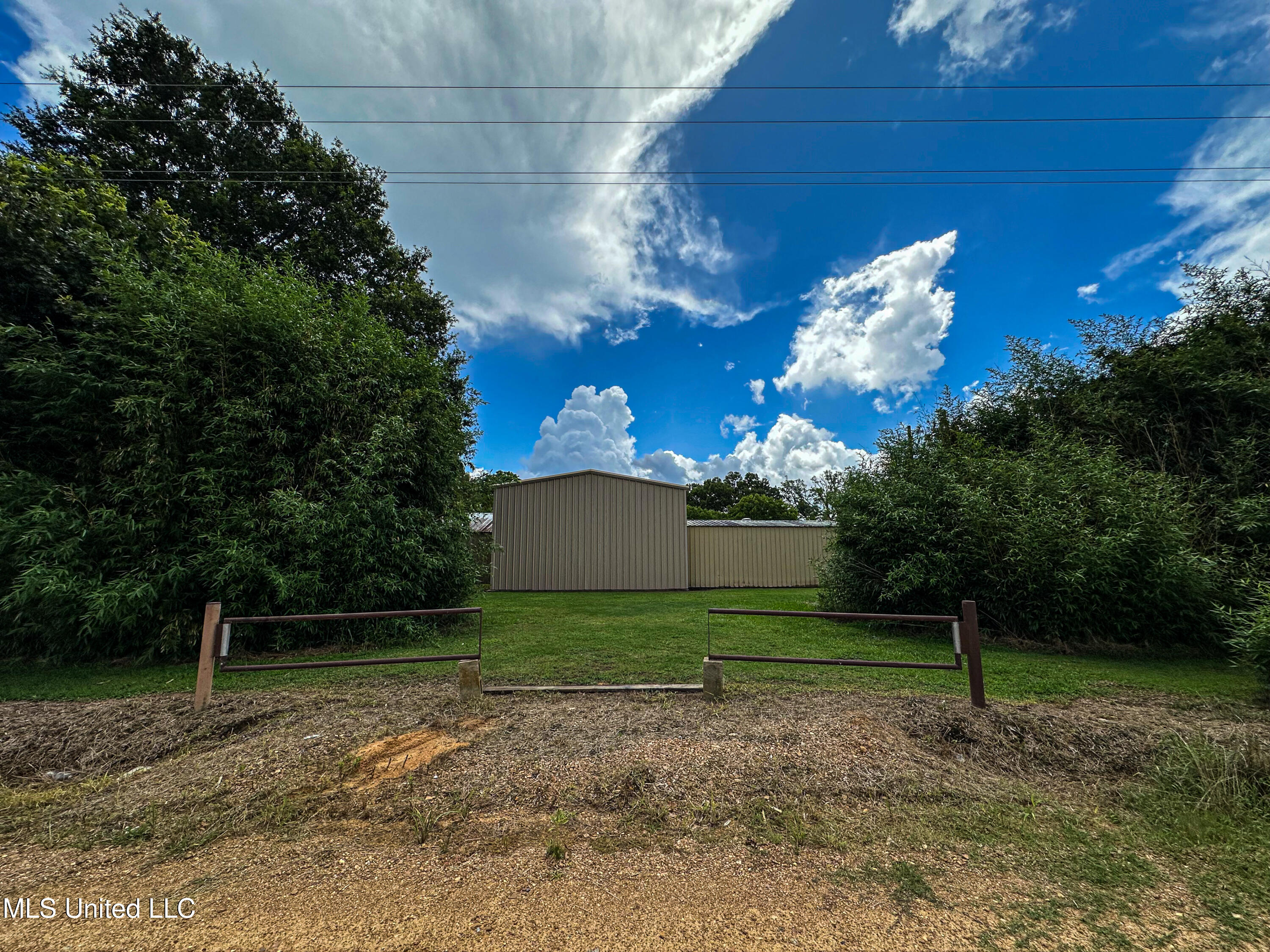 85 Barrack Road Yazoo City, MS 39194 - Photo 62 of 101 IMG_4717