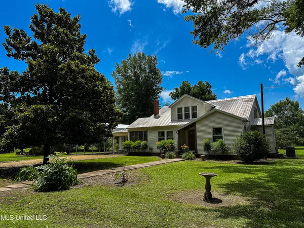 $425,000 | 85 Barrack Road, Yazoo City, MS 39194