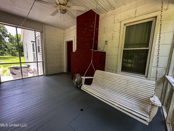 $425,000 | 85 Barrack Road, Yazoo City, MS 39194
