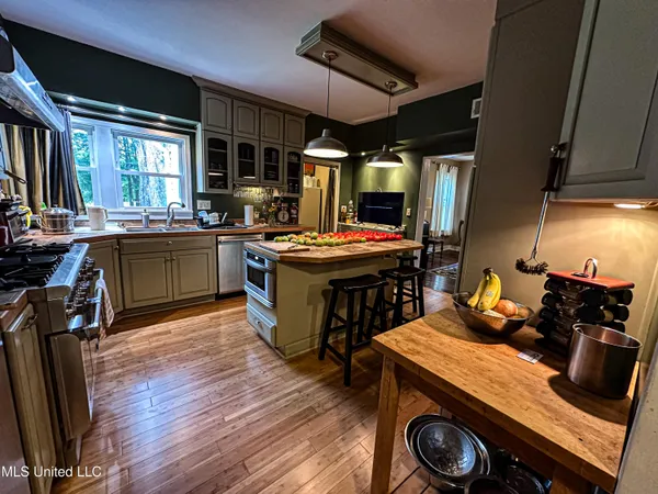 $425,000 | 85 Barrack Road, Yazoo City, MS 39194