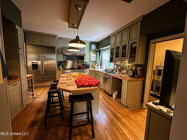 $425,000 | 85 Barrack Road, Yazoo City, MS 39194