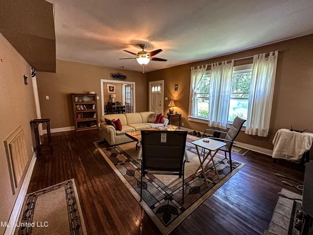 $425,000 | 85 Barrack Road, Yazoo City, MS 39194