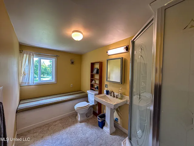 $425,000 | 85 Barrack Road, Yazoo City, MS 39194