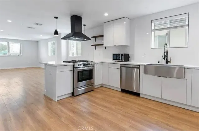 $4,900 | 6417 Lexington Avenue, Los Angeles, CA 90038