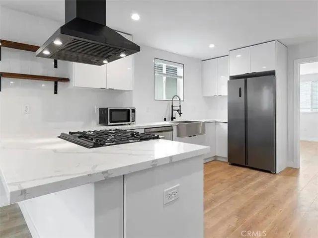 $4,900 | 6417 Lexington Avenue, Los Angeles, CA 90038