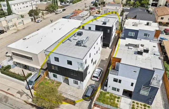 $4,900 | 6417 Lexington Avenue, Los Angeles, CA 90038