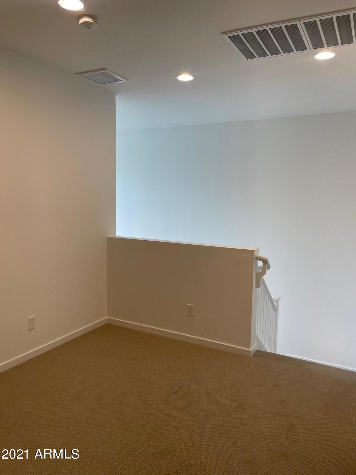 901 South Smith Road, Unit 1024 Tempe, AZ 85281 - Photo 15 of 38 IMG_6249