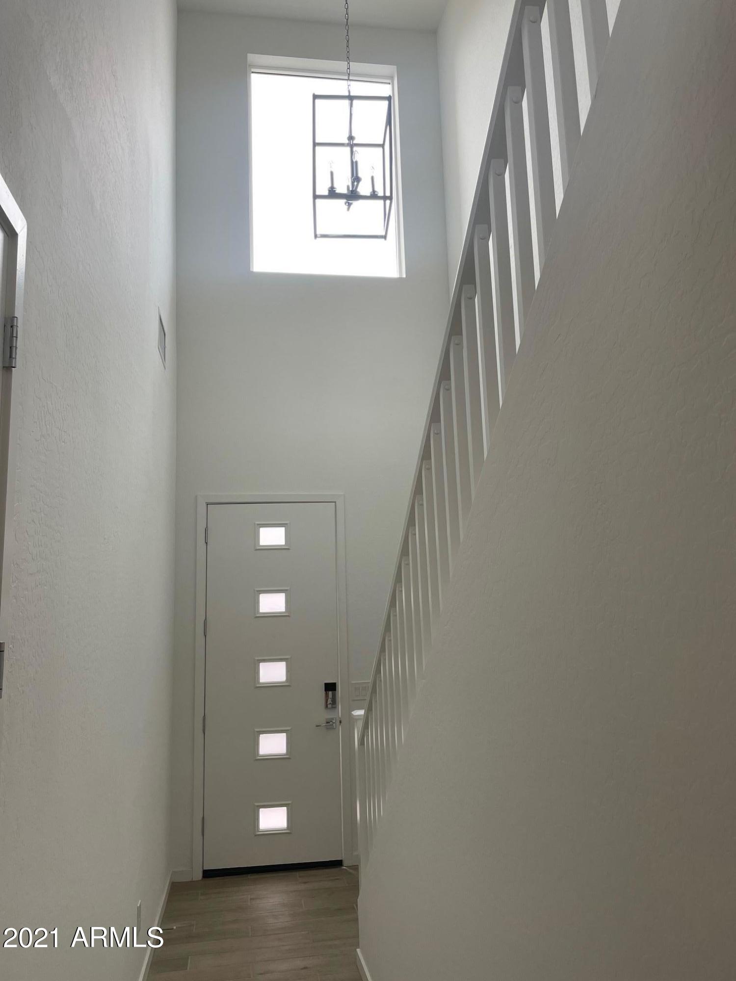 901 South Smith Road, Unit 1024 Tempe, AZ 85281 - Photo 3 of 38 IMG_6225