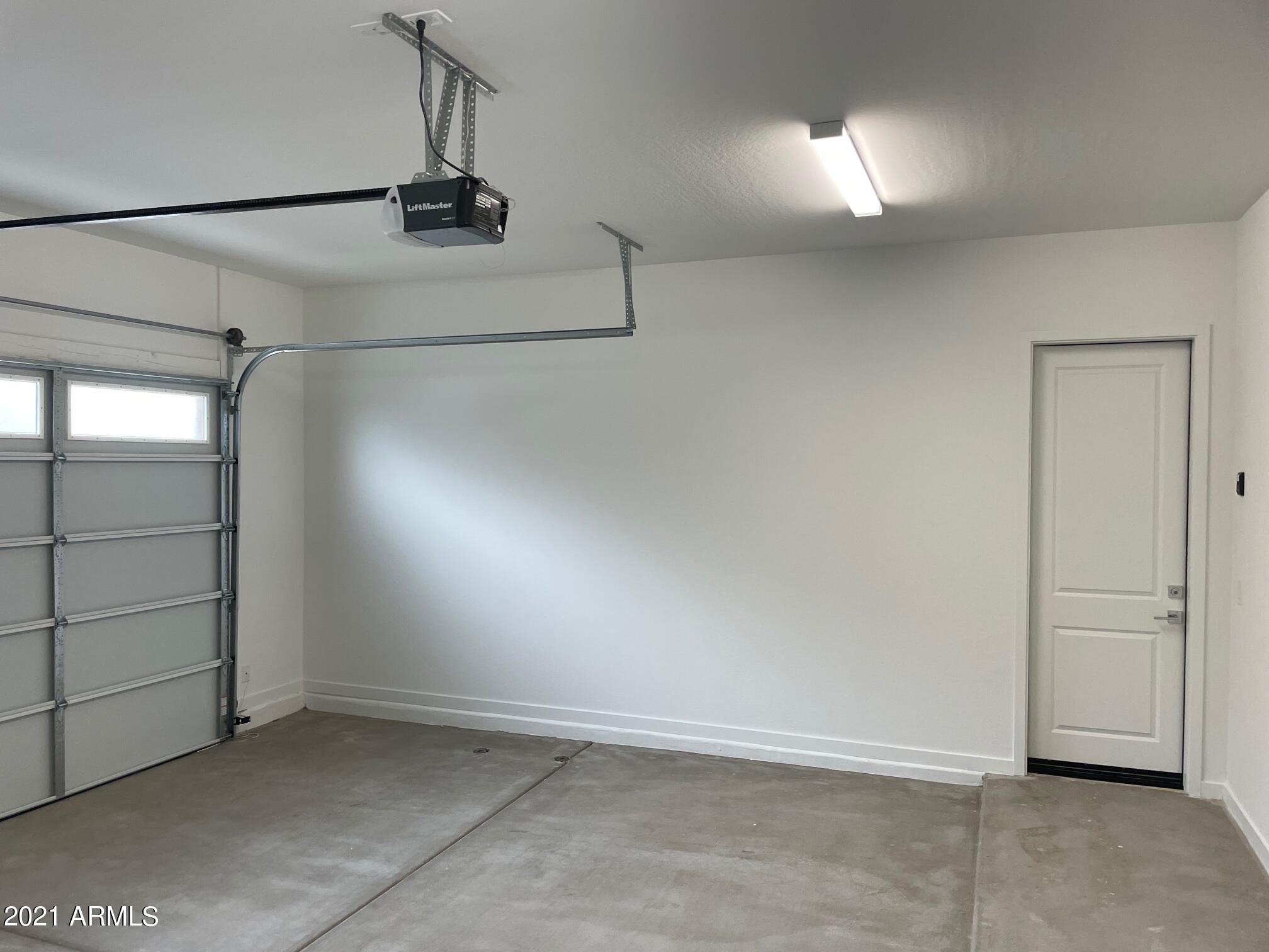 901 South Smith Road, Unit 1024 Tempe, AZ 85281 - Photo 33 of 38 IMG_6245