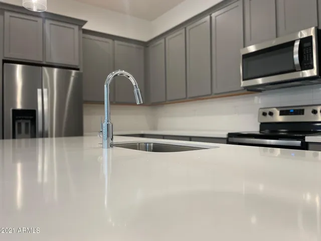 $2,750 | 901 South Smith Road, Unit 1024, Tempe, AZ 85281