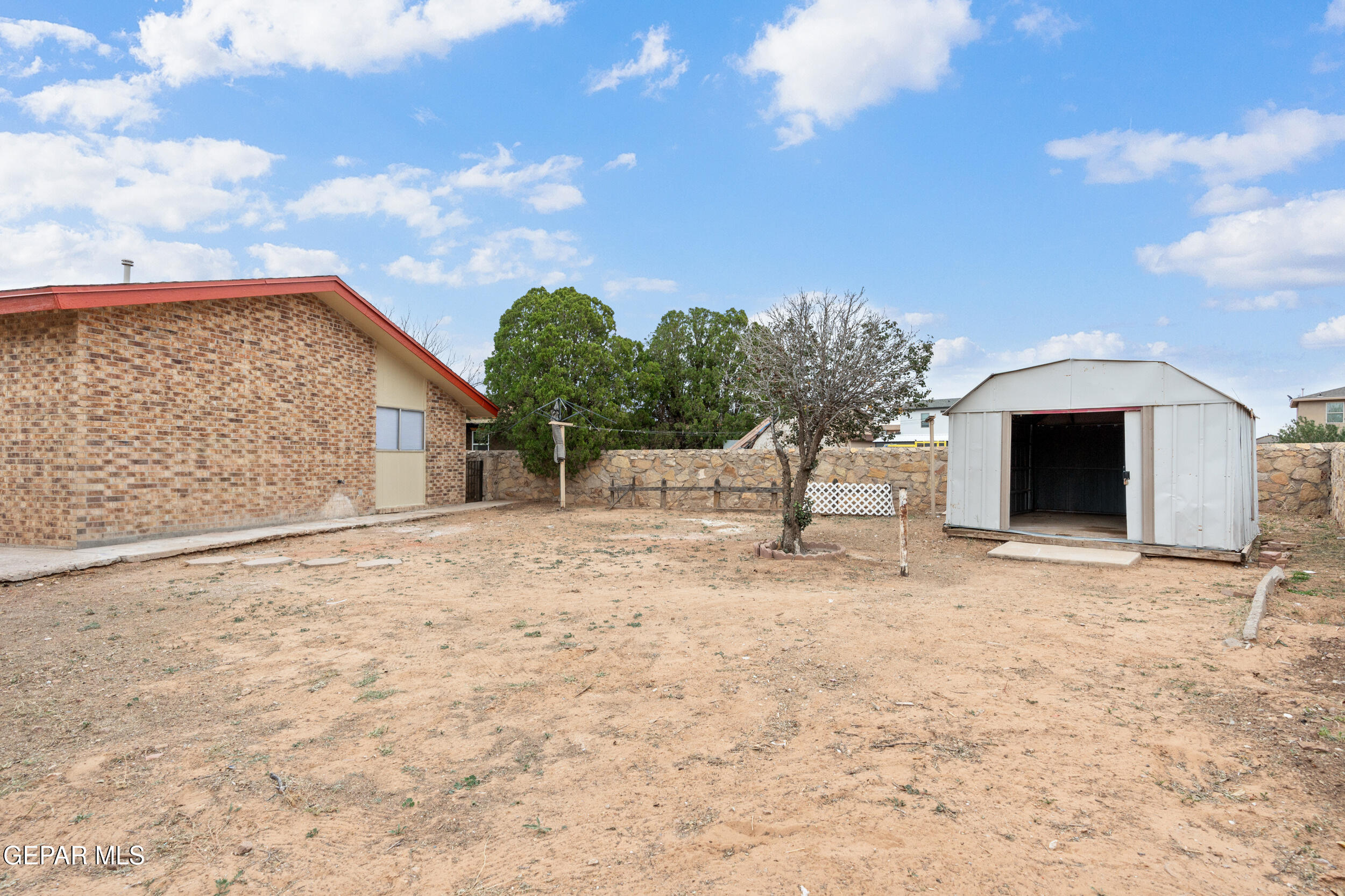 6708 Stone Court El Paso, TX 79924 - Photo 19 of 22 a view of backyard of house