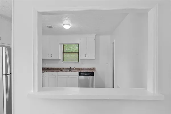 $1,400 | 340 Tanglewood Drive, Unit A, Monroe, GA 30656