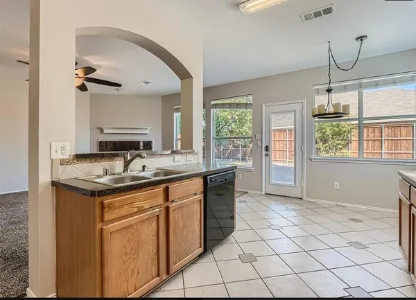 $2,450 | 850 Warbler Lane, Aubrey, TX 76227