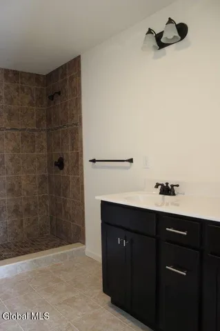 $661,700 | 11 Jack Drive, Halfmoon, NY 12065