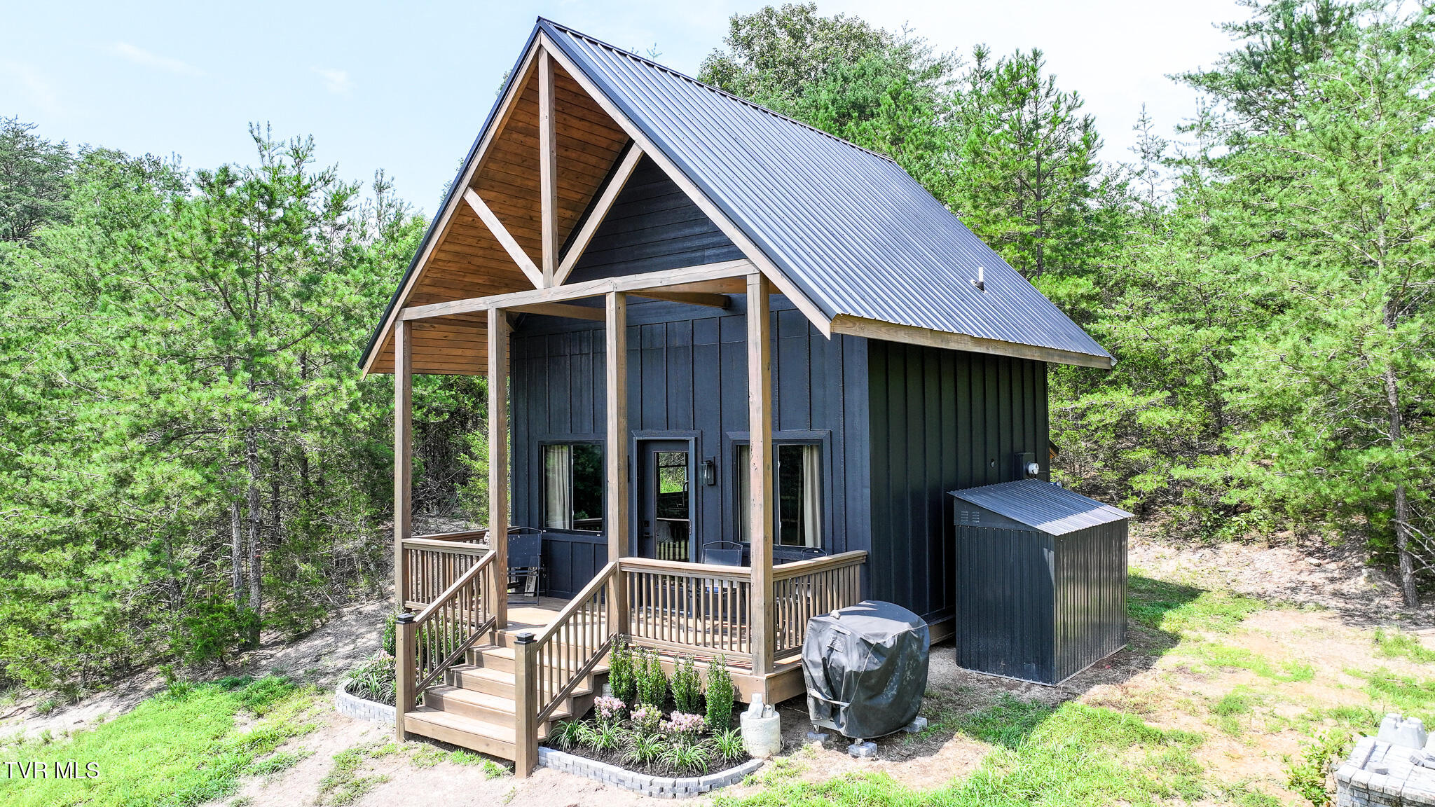 5905 Whitehouse Road Greeneville, TN 37745 - Photo 1 of 47 1