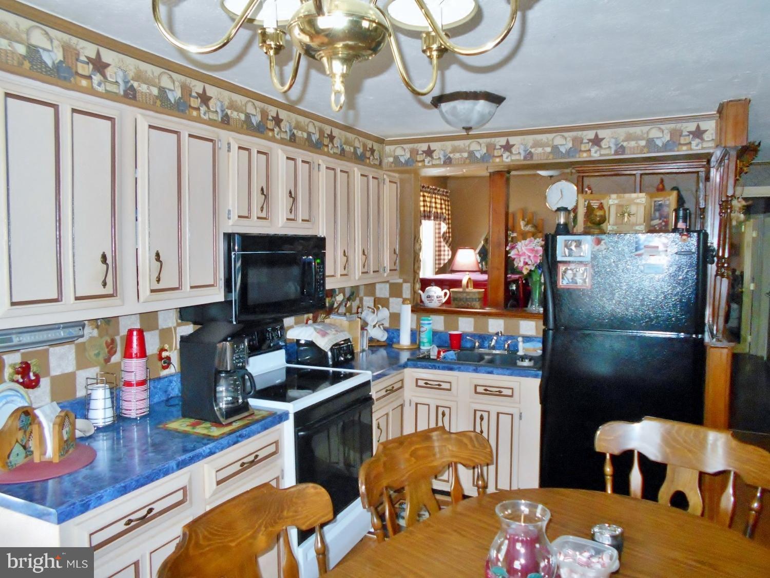 127 East Park Avenue Ranson, WV 25438 - Photo 9 of 18 Kitchen