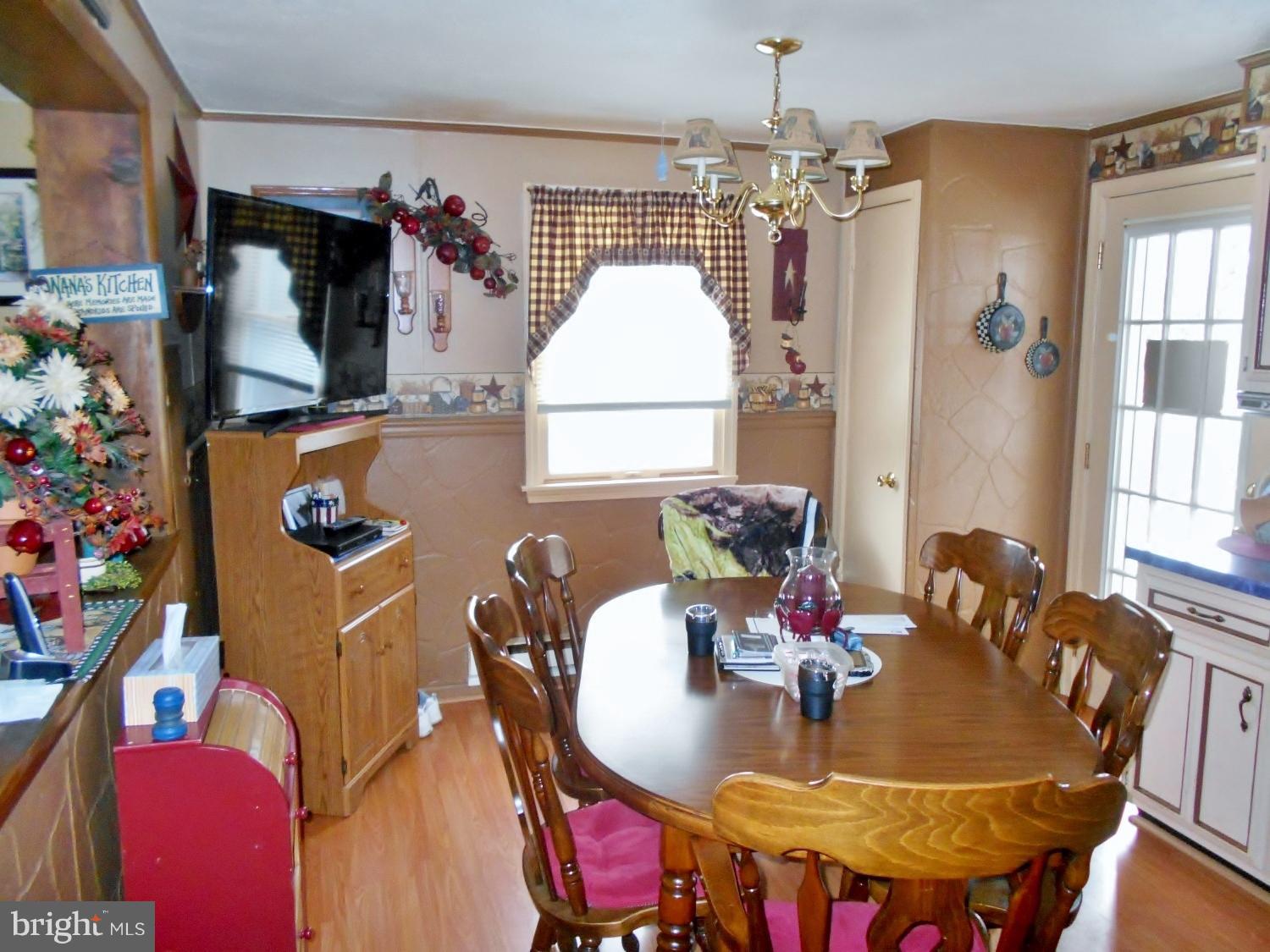 127 East Park Avenue Ranson, WV 25438 - Photo 10 of 18 Dining Room