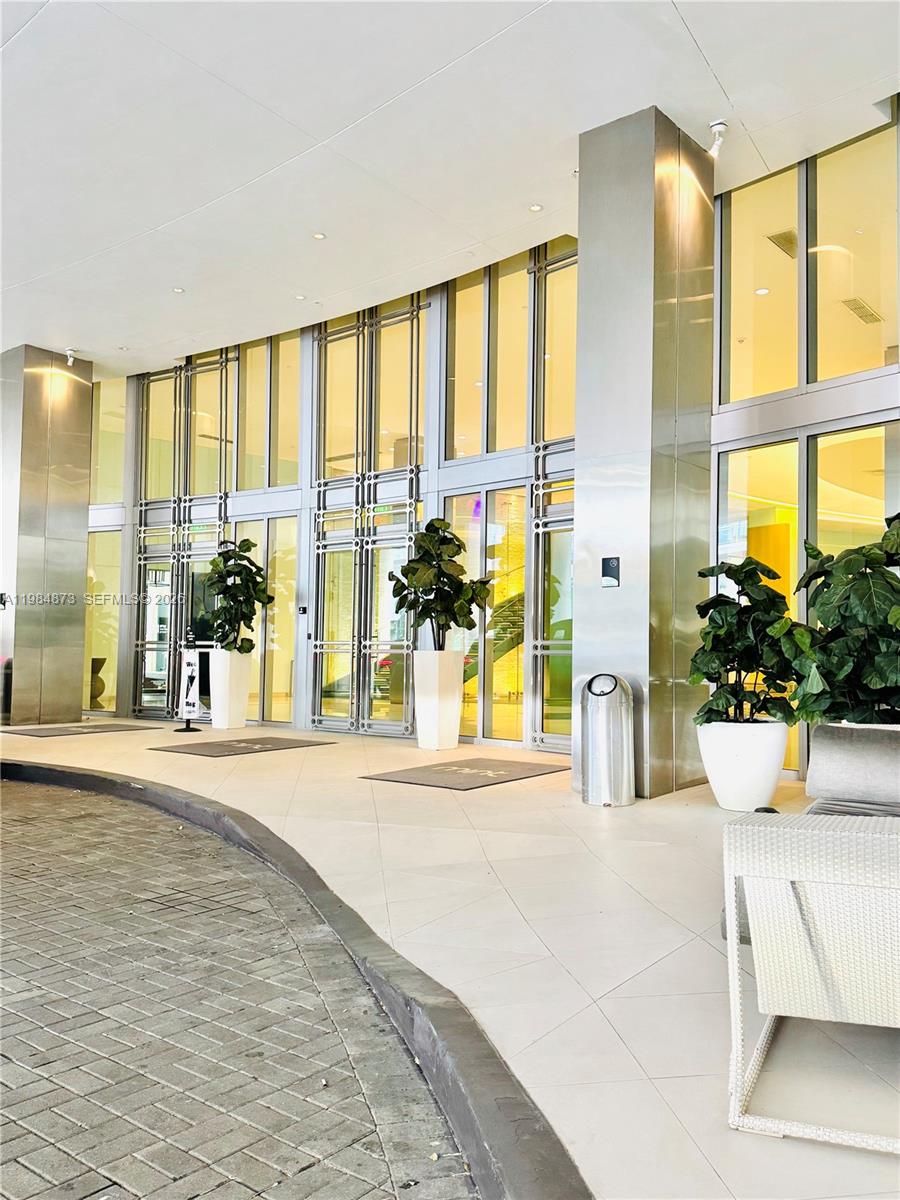 92 Southwest 3rd Street, Unit 2112 Miami, FL 33130 - Photo 26 of 28