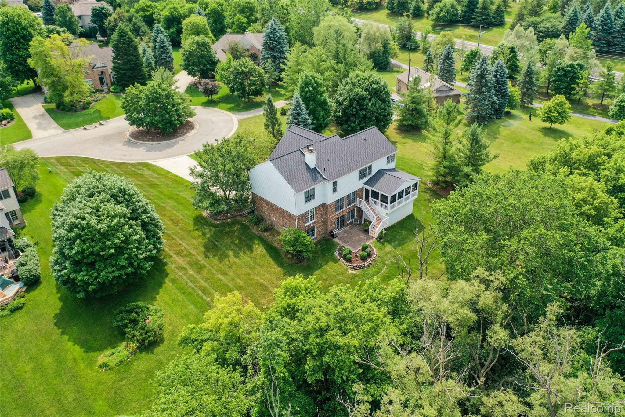 4936 Manchester Court Rochester, MI 48306 - Photo 48 of 51 48-Aerial View VI.jpg