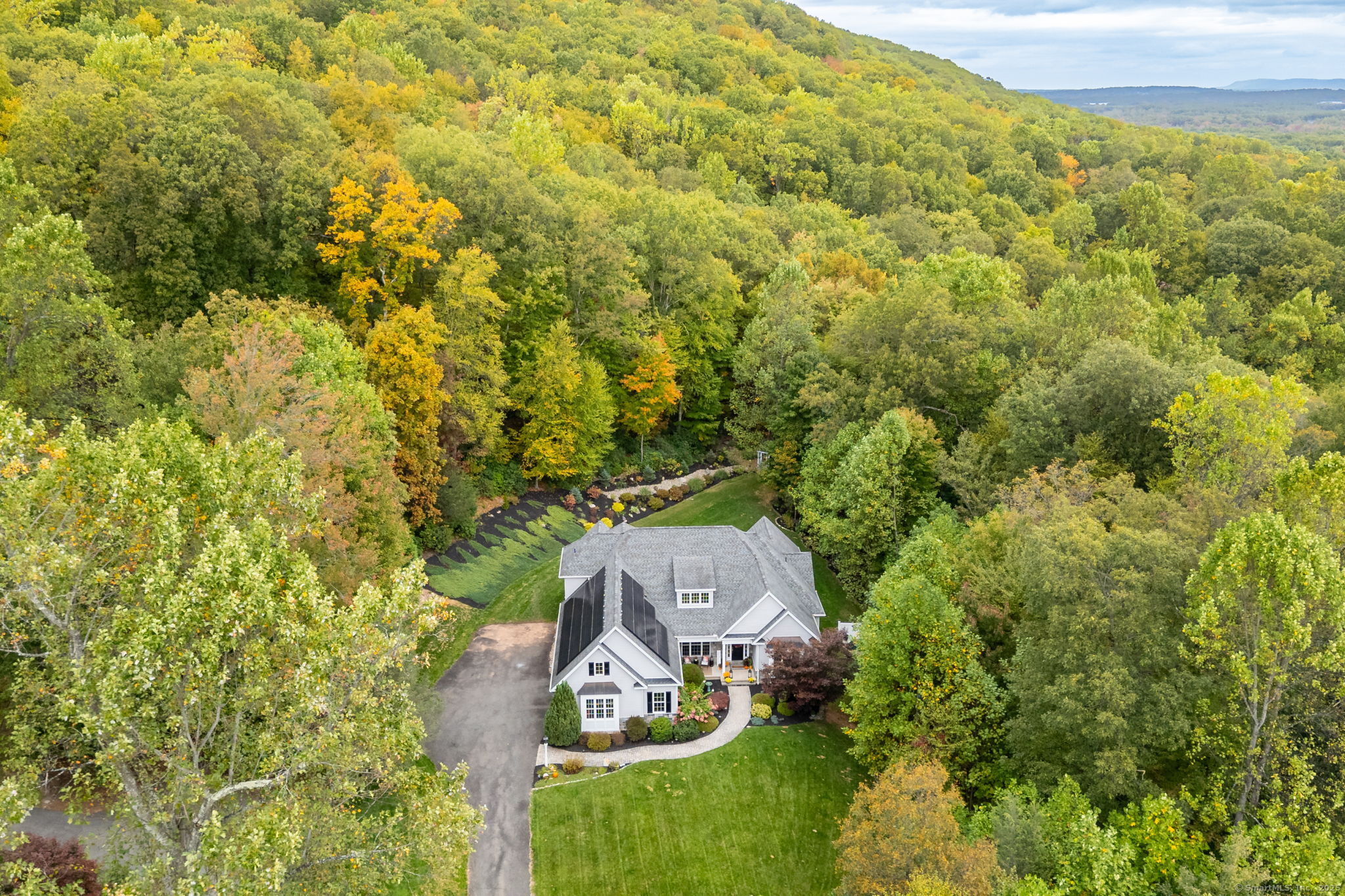 154 Cascade Ridge Southington, CT 06489 - Photo 3 of 38