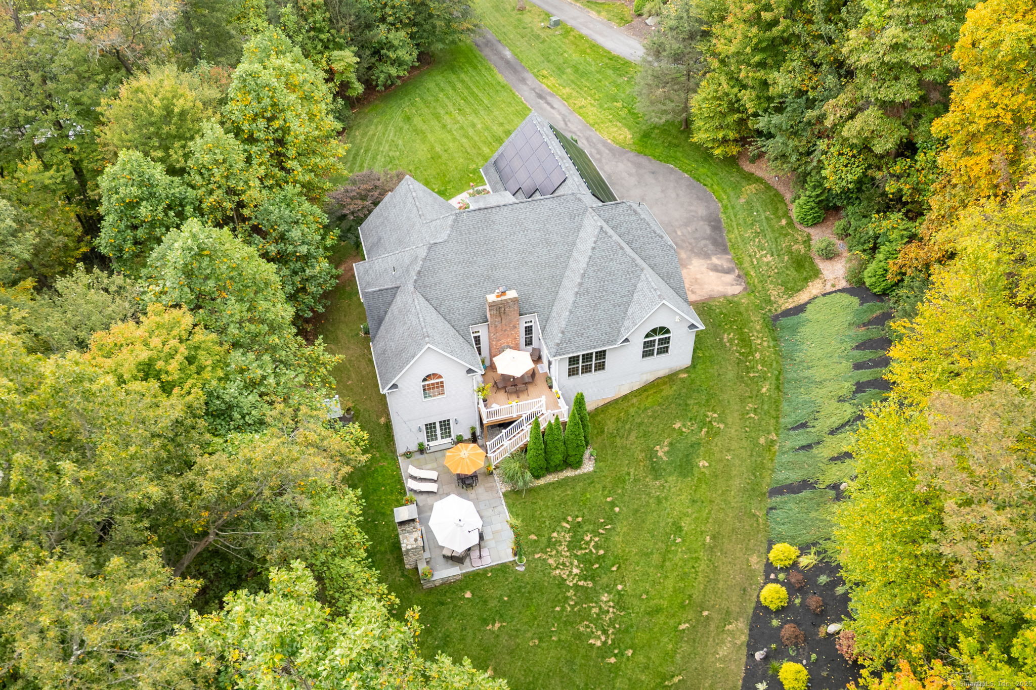 154 Cascade Ridge Southington, CT 06489 - Photo 4 of 38