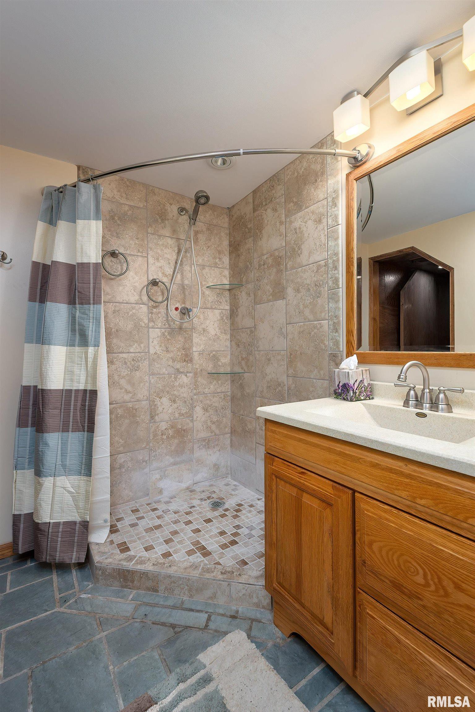 17905 Rte 84 North East Moline, IL 61244 - Photo 32 of 53 Gallery Image 32