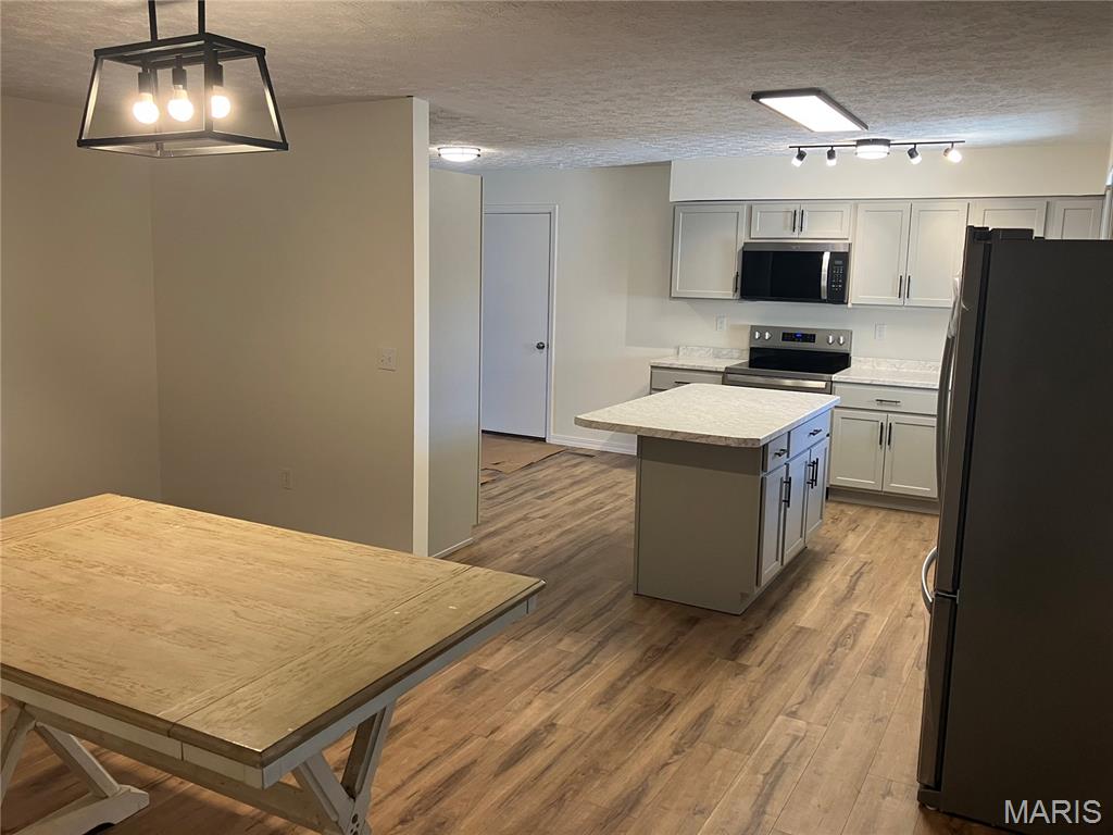 1121 Brooklane Drive Carrollton, IL 62016 - Photo 13 of 29