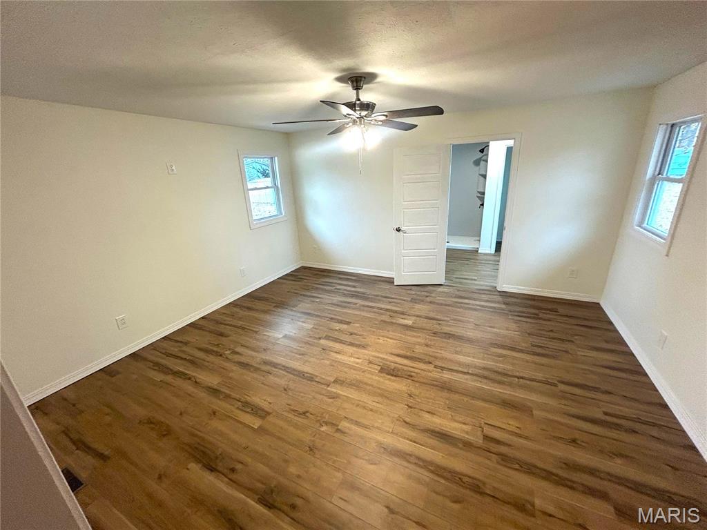 1121 Brooklane Drive Carrollton, IL 62016 - Photo 15 of 28