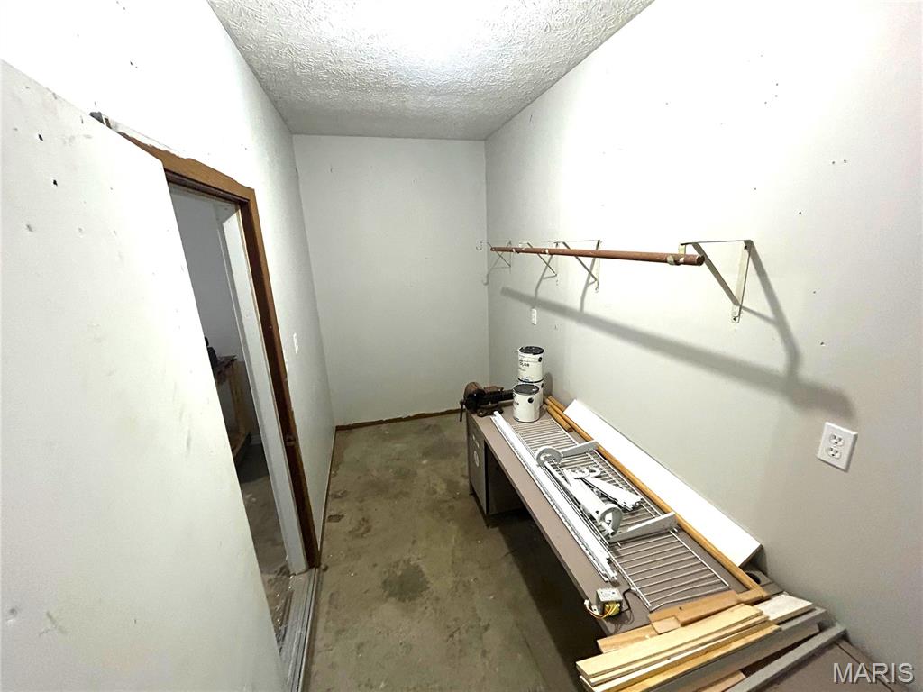 1121 Brooklane Drive Carrollton, IL 62016 - Photo 25 of 29