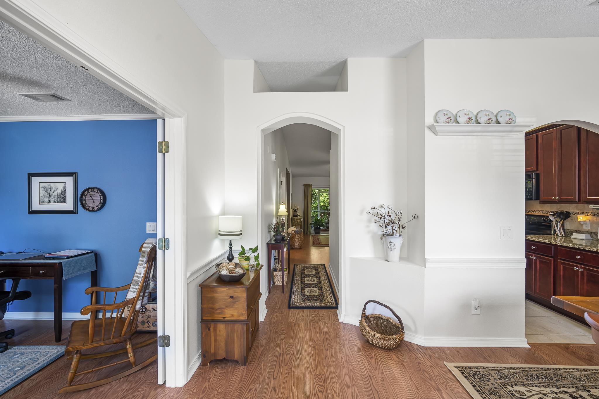 1802 South Bay Street Foley, AL 36535 - Photo 5 of 30 Hallway