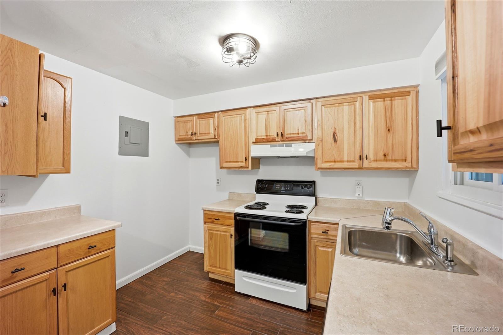 4602 Everett Street Wheat Ridge, CO 80033 - Photo 11 of 34