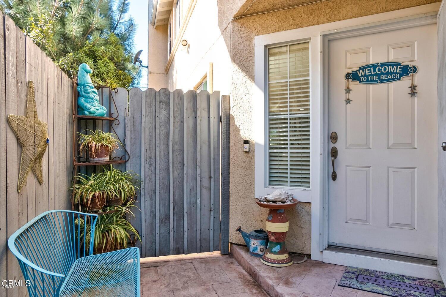 925 Dunes Street Oxnard, CA 93035 - Photo 2 of 27 20201202021318044294000000-o