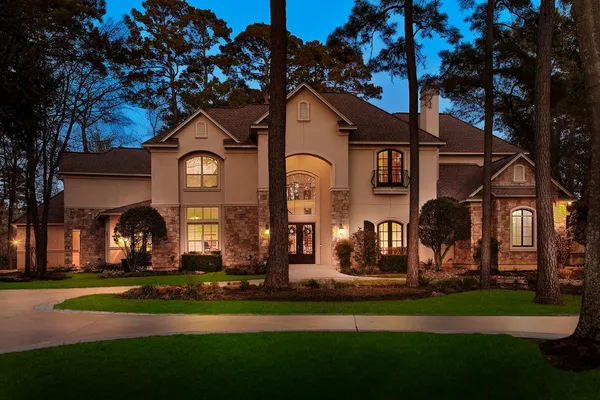 front view of house with a yard