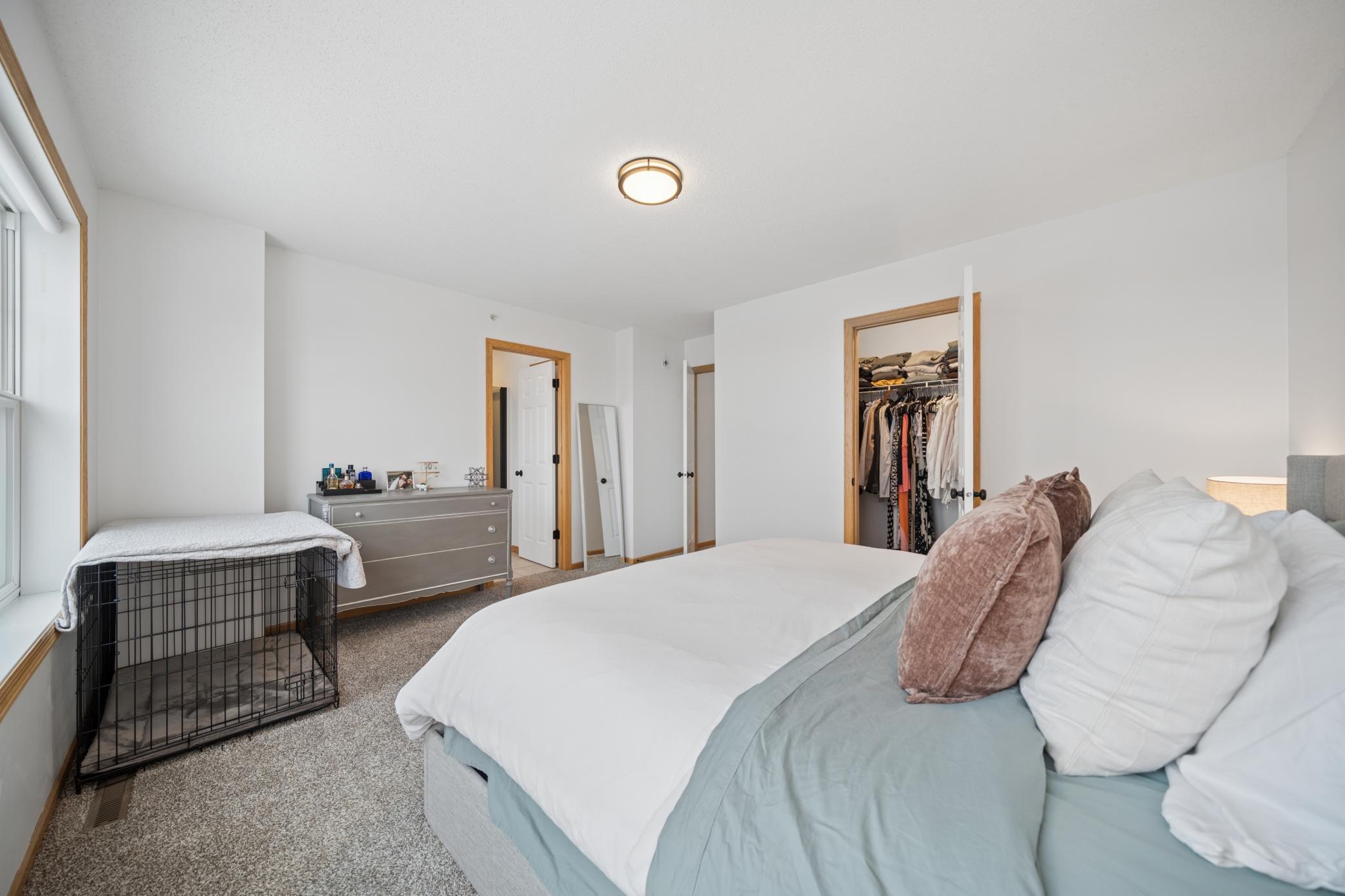 1987 Clover Ridge Drive Chaska, MN 55318 - Photo 8 of 24