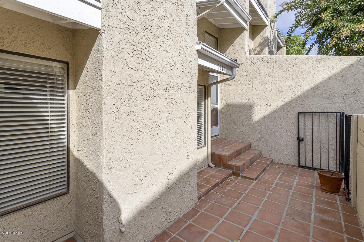 1940 Stow Street Simi Valley, CA 93063 - Photo 3 of 17 Stow_Low-3