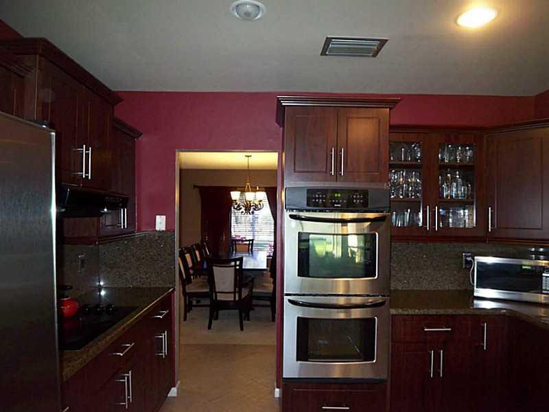 4720 Southwest 170th Avenue Southwest Ranches, FL 33331 - Photo 8 of 28 Kitchen