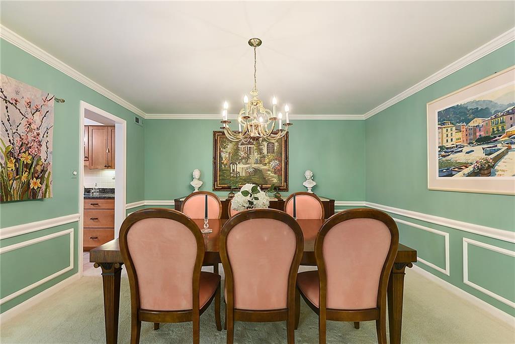 300 Fox Chapel Road, Unit 405 Pittsburgh, PA 15238 - Photo 16 of 30 a dining room with furniture and window