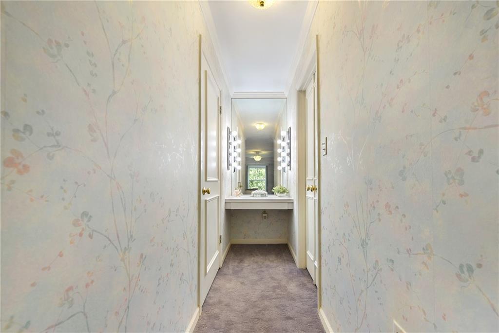 300 Fox Chapel Road, Unit 405 Pittsburgh, PA 15238 - Photo 19 of 30 a view of a bathroom