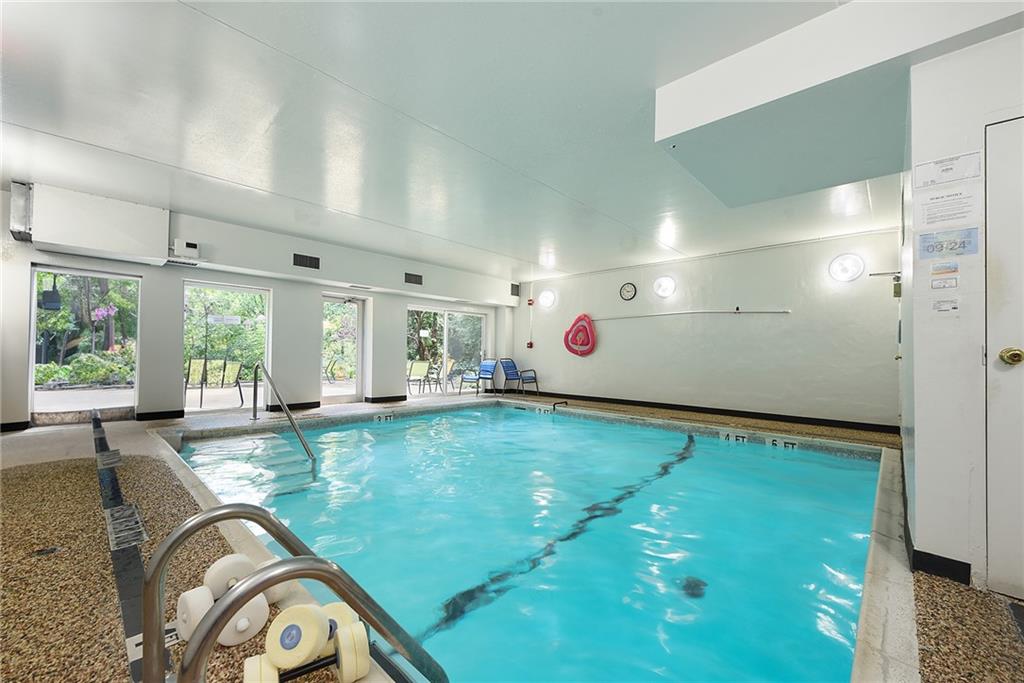 300 Fox Chapel Road, Unit 405 Pittsburgh, PA 15238 - Photo 29 of 30 a very nice looking room with a large window