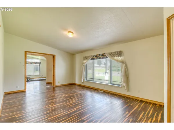 $329,000 | 225 Hale Street, Adams, OR 97810