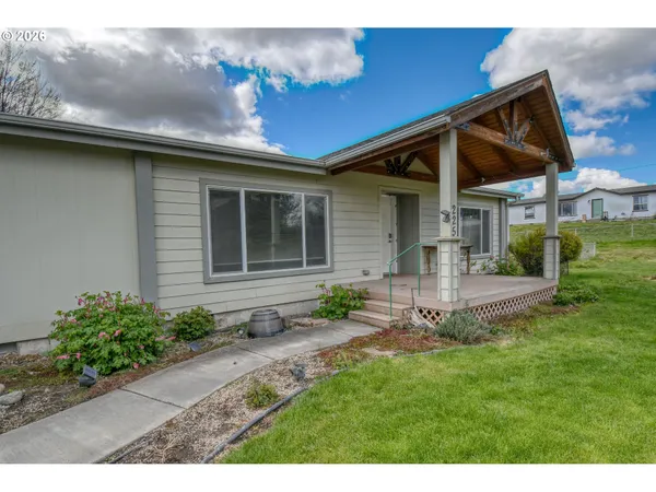 $329,000 | 225 Hale Street, Adams, OR 97810