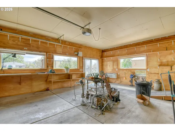 $329,000 | 225 Hale Street, Adams, OR 97810