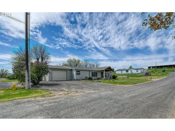 $329,000 | 225 Hale Street, Adams, OR 97810