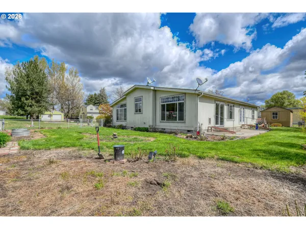 $329,000 | 225 Hale Street, Adams, OR 97810