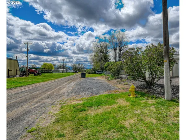 $329,000 | 225 Hale Street, Adams, OR 97810