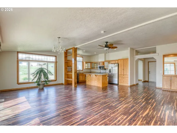 $329,000 | 225 Hale Street, Adams, OR 97810