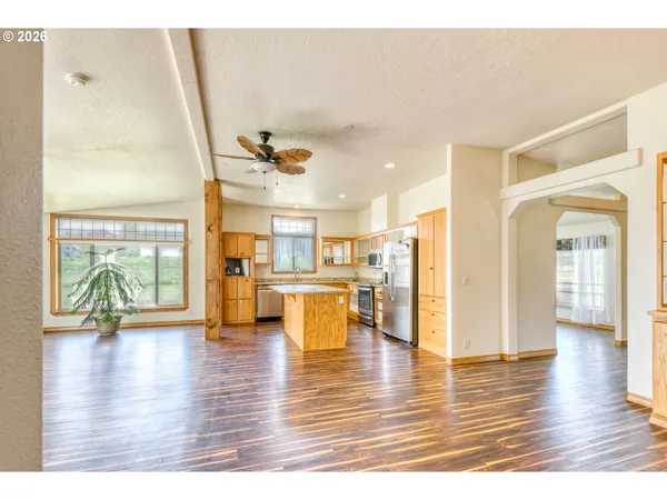 $329,000 | 225 Hale Street, Adams, OR 97810