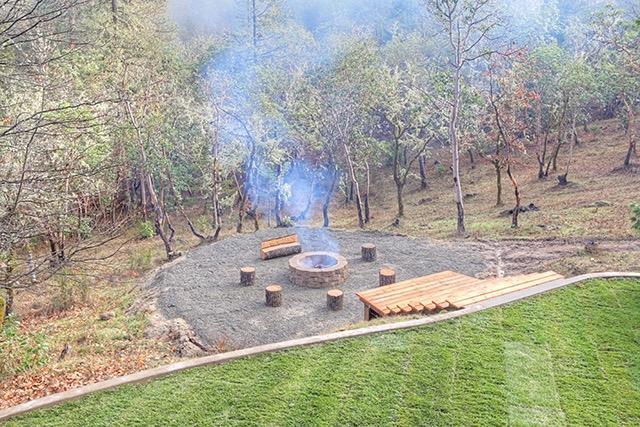 6643 Donaldson Road Grants Pass, OR 97526 - Photo 4 of 35 Firepit and yard