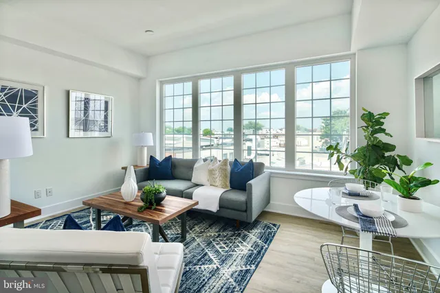 $1,384 | 1324 Frankford Avenue, Unit 414, Philadelphia, PA 19125